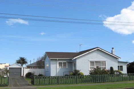 Photo of property in 17 Muir Street, Gonville, Whanganui, 4501
