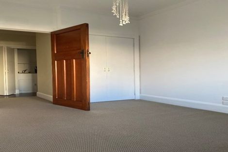 Photo of property in 14 Lawrence Road, Hospital Hill, Napier, 4110
