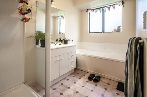 Photo of property in 690 Haruru Road, Kaukapakapa, 0873