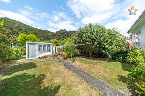 Photo of property in 21 Hayward Terrace, Waiwhetu, Lower Hutt, 5010