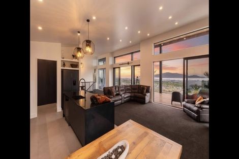 Photo of property in 8 Whio Place, Waikanae, 5036