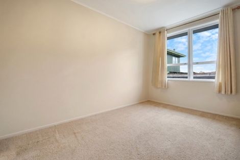 Photo of property in 2/8 Akehurst Avenue, New Lynn, Auckland, 0600