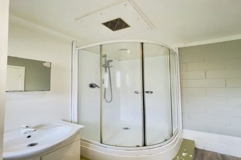 Photo of property in 12 Tahi Terrace, Glen Eden, Auckland, 0602