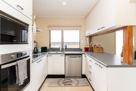 Photo of property in 110a Main Road, Tawa, Wellington, 5028