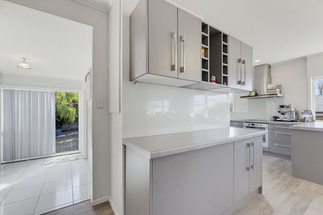 Photo of property in 2 Bickerstaffe Road, Maungaturoto, 0520