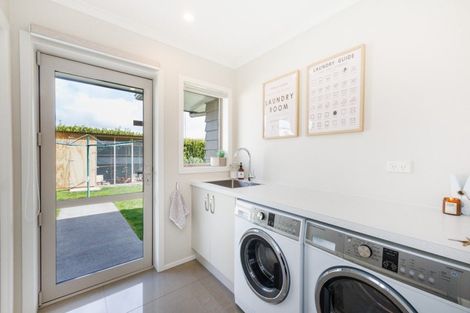 Photo of property in 25 Roots Street East, Feilding, 4702