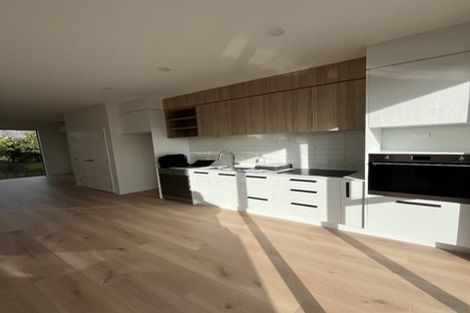 Photo of property in 2/14 Ayr Road, Pakuranga, Auckland, 2010