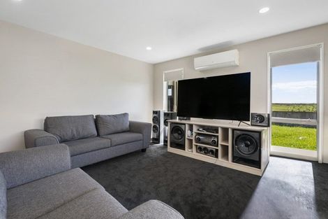 Photo of property in 8 Wakatere Place, Thames, 3500