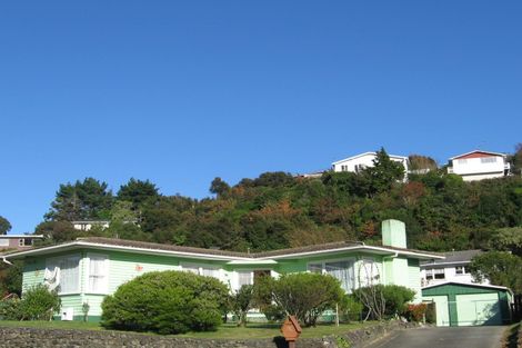 Photo of property in 42 Stokes Valley Road, Stokes Valley, Lower Hutt, 5019