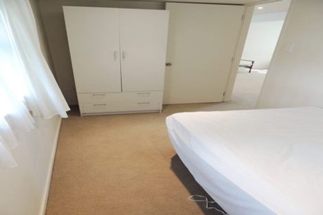 Photo of property in 18 Lavelle Road, Henderson, Auckland, 0612