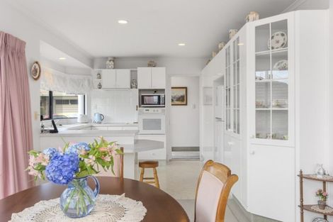 Photo of property in 11/492 Otumoetai Road, Otumoetai, Tauranga, 3110