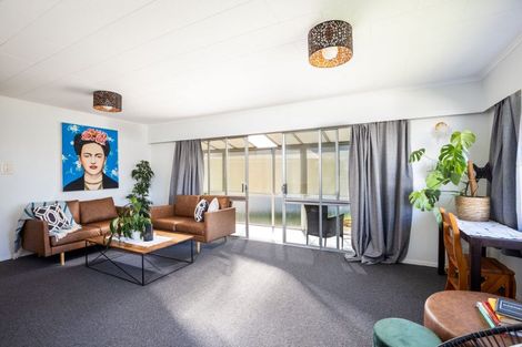 Photo of property in 13 Nelson Street, Waitara, 4320