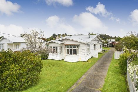 Photo of property in 66 Alexandra Street, Marton, 4710