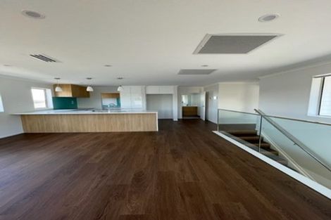 Photo of property in 30a Sorrel Crescent, Bucklands Beach, Auckland, 2012