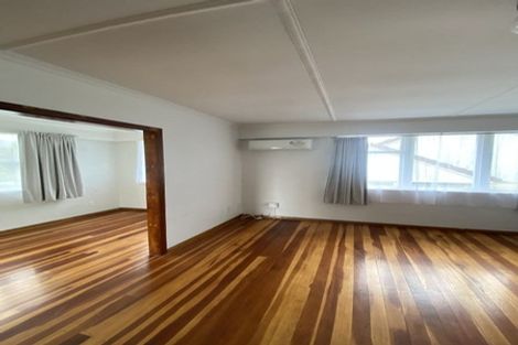 Photo of property in 60 Tremewan Street, Tawa, Wellington, 5028
