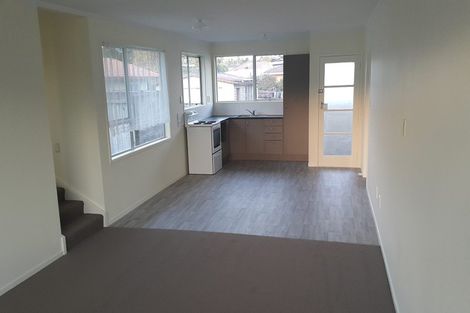 Photo of property in 1 Riverpark Crescent, Henderson, Auckland, 0610
