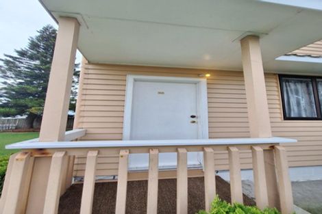 Photo of property in 2 Tomlin Place, Mangere East, Auckland, 2024