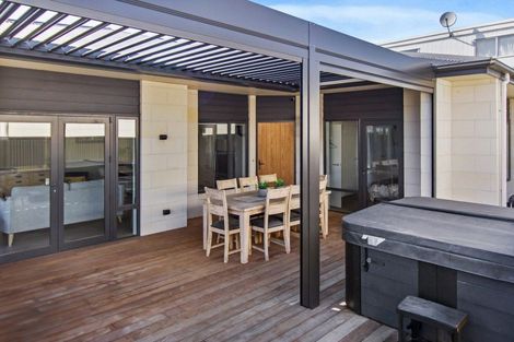 Photo of property in 97c Avenue Road, West End, Timaru, 7910