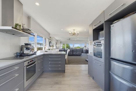 Photo of property in 2 Bickerstaffe Road, Maungaturoto, 0520