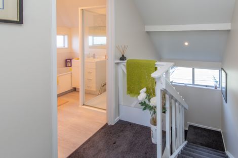 Photo of property in 1/14a Kruse Place, Redwood, Christchurch, 8051