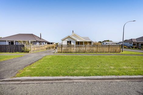 Photo of property in 22 Whitcombe Road, Opunake, 4616
