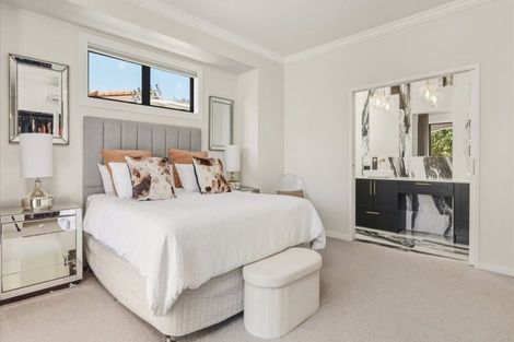 Photo of property in 15 Saint Clair Place, Papamoa Beach, Papamoa, 3118