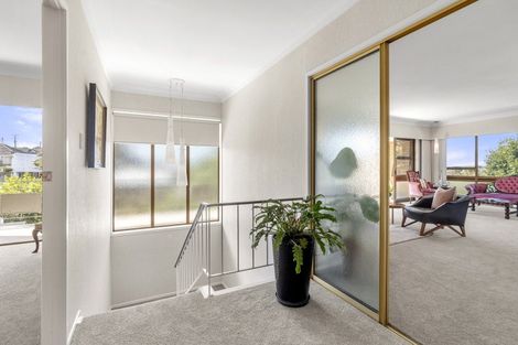 Photo of property in 3/108 Ocean View Road, Northcote, Auckland, 0627