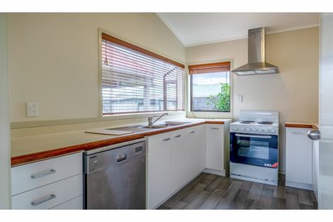 Photo of property in 3/54 Swanson Road, Henderson, Auckland, 0610