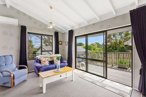 Photo of property in 24a He Awa Crescent, Waikanae, 5036