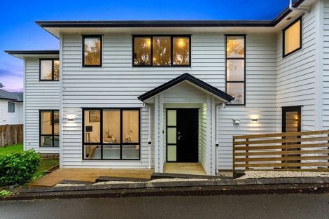Photo of property in 25 Henriette Place, Totara Park, Auckland, 2105