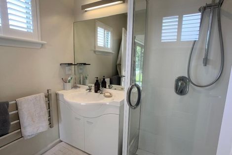 Photo of property in 2 Pearl Lane, Arrowtown, 9302