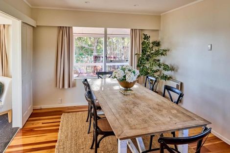 Photo of property in 18 Gordon Road, Plimmerton, Porirua, 5026