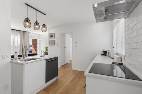 Photo of property in 16b Grassways Avenue, Pakuranga, Auckland, 2010