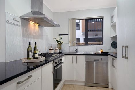 Photo of property in 30 Brandon Road, Manly, Whangaparaoa, 0930