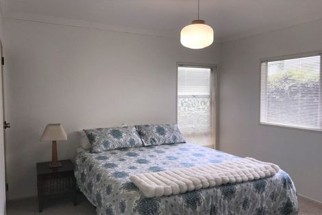 Photo of property in 5 Dale Street, Lower Vogeltown, New Plymouth, 4310