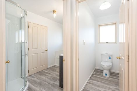 Photo of property in 2/116 Yaldhurst Road, Sockburn, Christchurch, 8042