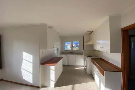 Photo of property in 9 Bedford Street, Te Atatu South, Auckland, 0610