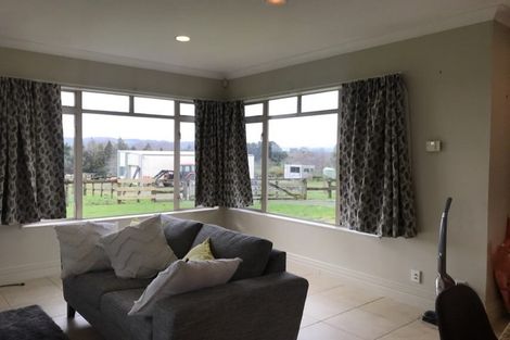 Photo of property in 235 Jesmond Road, Karaka, Drury, 2578