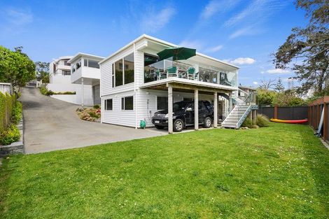 Photo of property in 16 Whitby Crescent, Mairangi Bay, Auckland, 0630