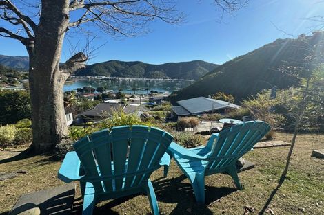 Photo of property in 7 Arthur Crescent, Waikawa, Picton, 7220