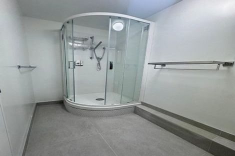 Photo of property in 14 Hurstbourn Priors, Goodwood Heights, Auckland, 2105