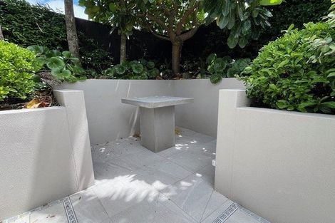 Photo of property in 9 Swindon Close, Mellons Bay, Auckland, 2014