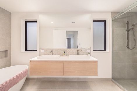 Photo of property in 4 Plains View, Mount Pleasant, Christchurch, 8081