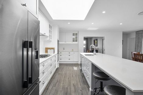 Photo of property in 7 Tupare Place, Highlands Park, New Plymouth, 4312