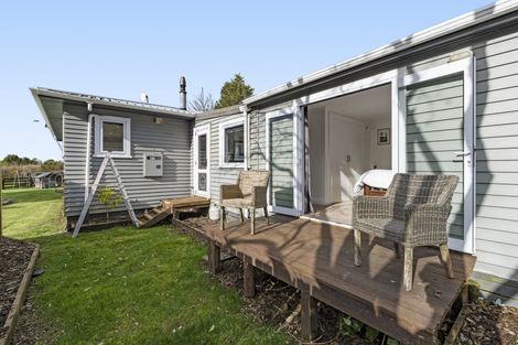 Photo of property in 1870 Egmont Road, Kaimiro, Inglewood, 4386
