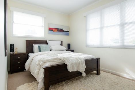 Photo of property in 56 Forest Lake Road, Forest Lake, Hamilton, 3200