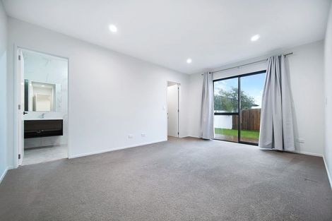 Photo of property in 7 Tautoru Avenue, Orewa, 0931