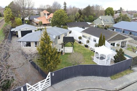 Photo of property in 8 Doggett Place, Rangiora, 7400