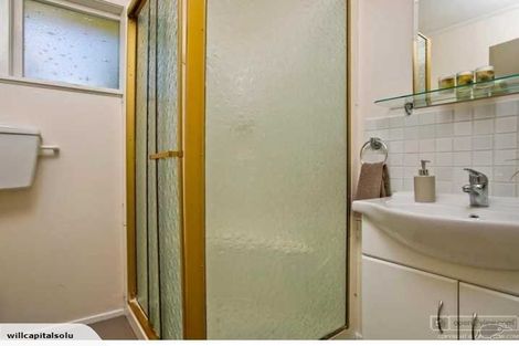 Photo of property in 1/53 Ayton Drive, Totara Vale, Auckland, 0629