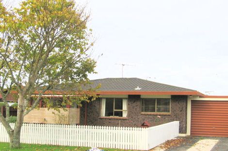 Photo of property in 1 Quo Vadis Place, Red Beach, 0932